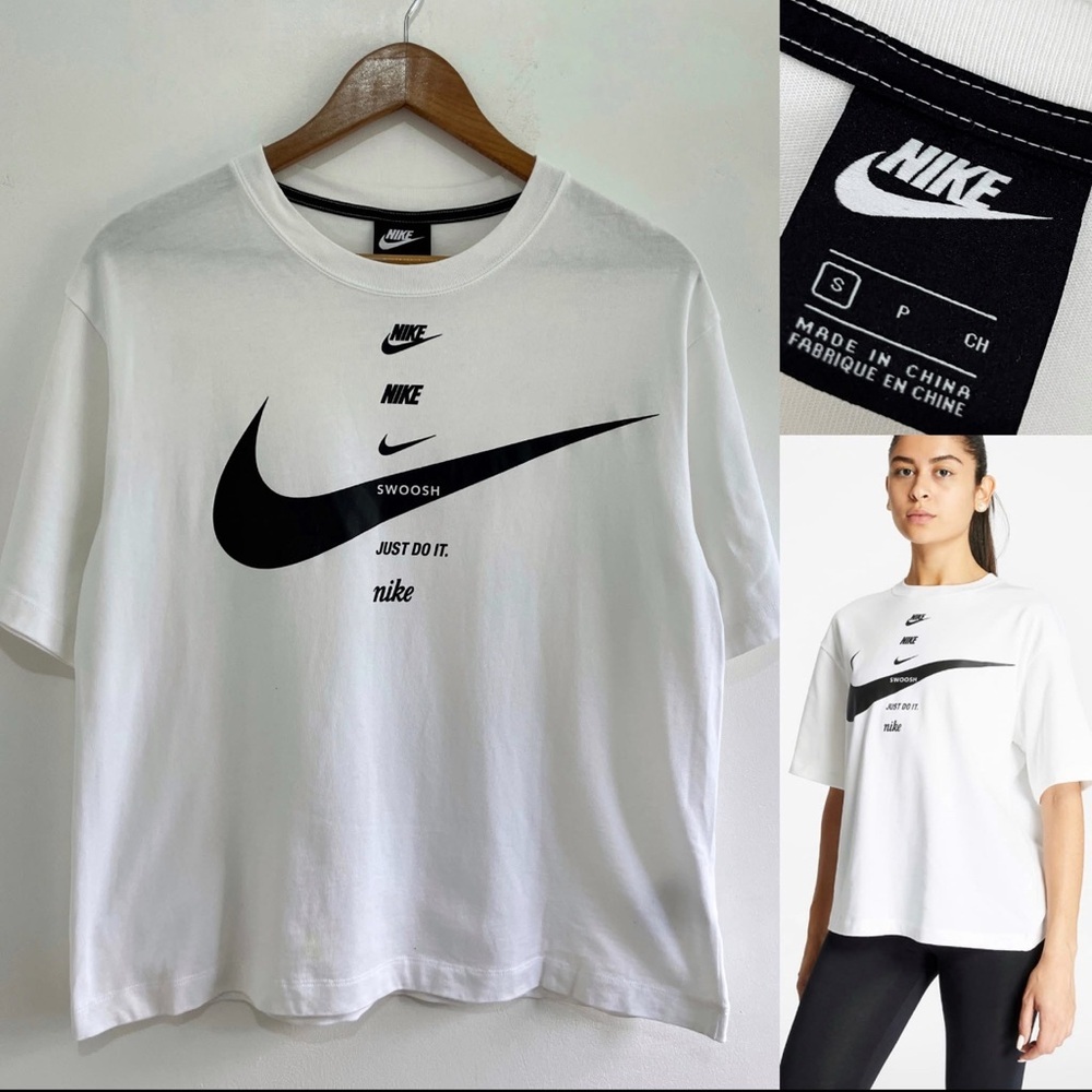 Nike Women’s  Oversized Fit White Graphic T-Shirt  Size Small New With tags